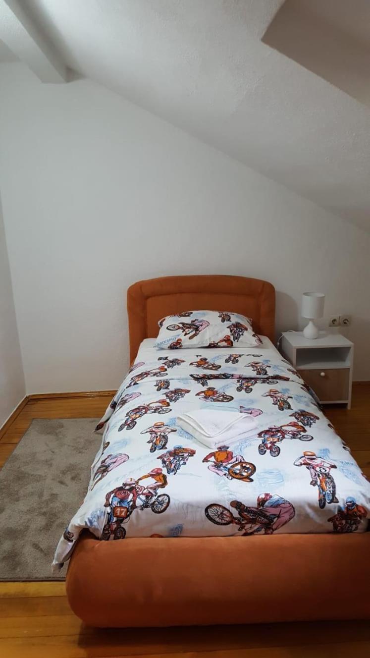 Apartman "Em" บีฮัช ภายนอก รูปภาพ
